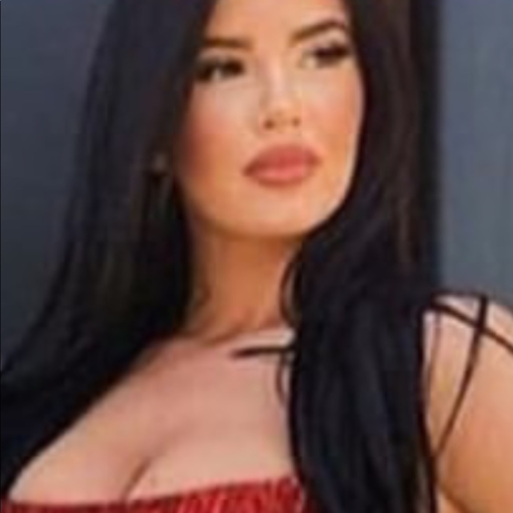 Meet your Posher, Lorena